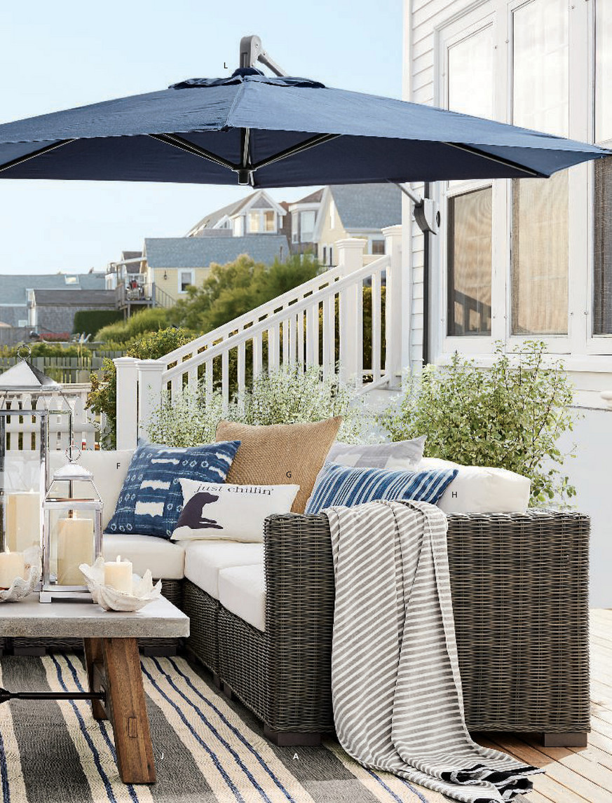 Pottery Barn - Summer 2018 D2 - Park Hill Indoor/Outdoor Lantern