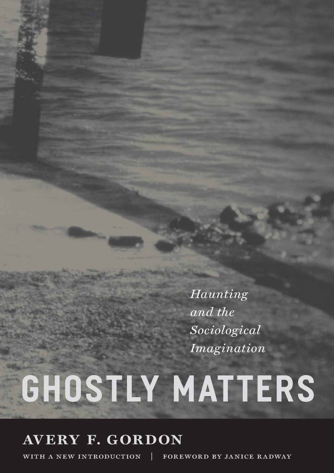 The Ghostly Aftermath: Amy Allen's Haunting Encounters After Leaving "The Dead Files"