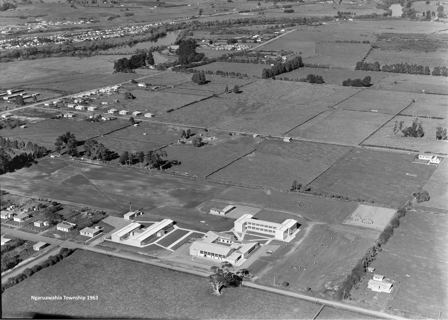 Publications 1963 Ngaruawahia Township Aerials Page 1 Created