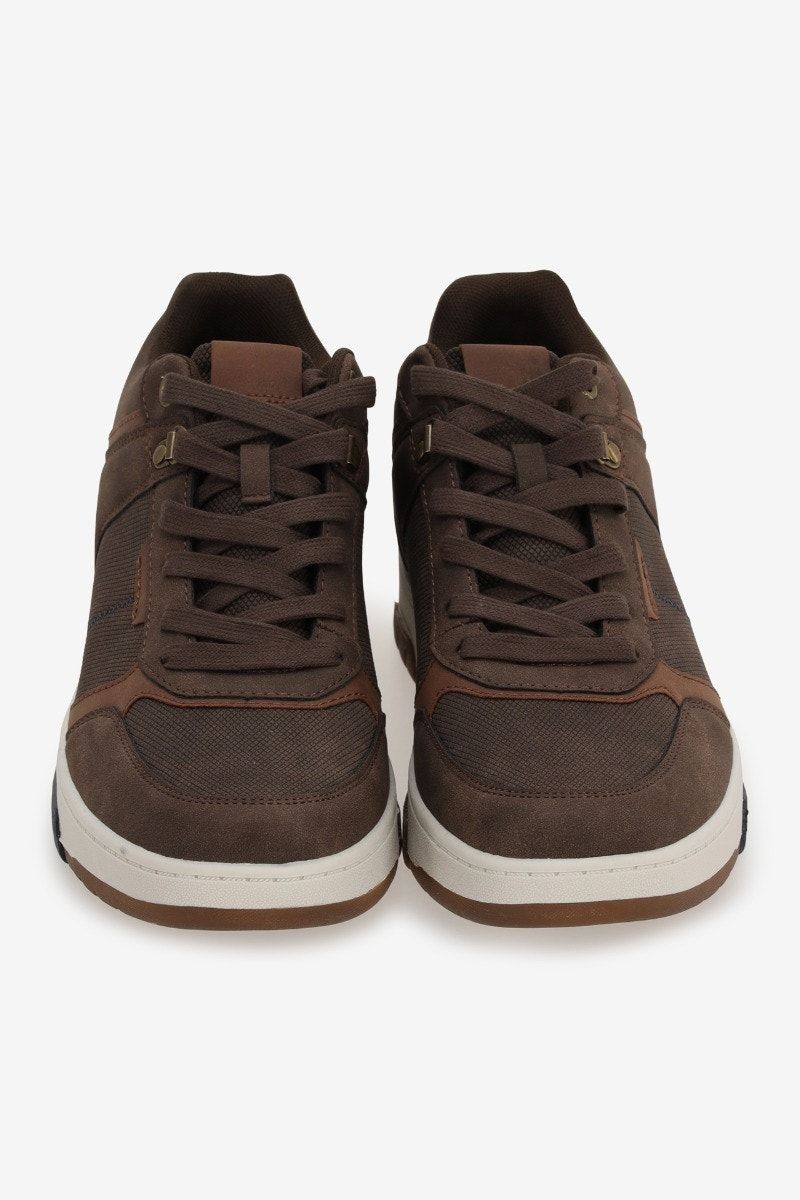 Chaussures brunes à semelle blanche - Taille 40 -